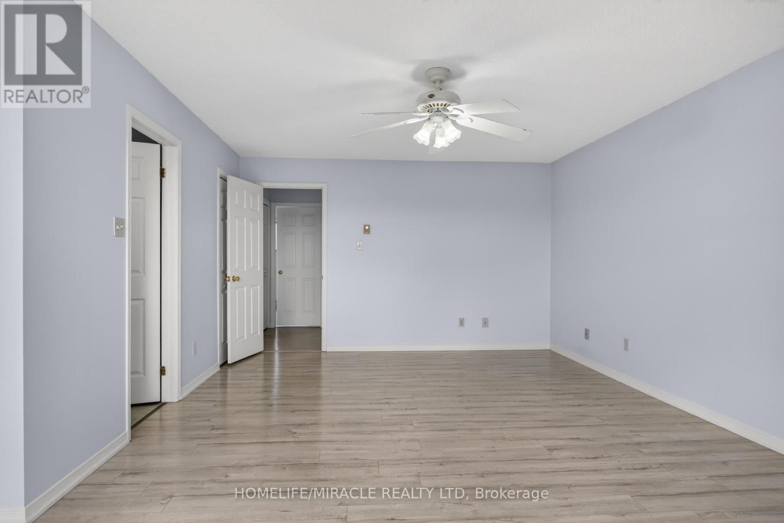 32 - 36 CHAMPLAIN CRESCENT Image 21