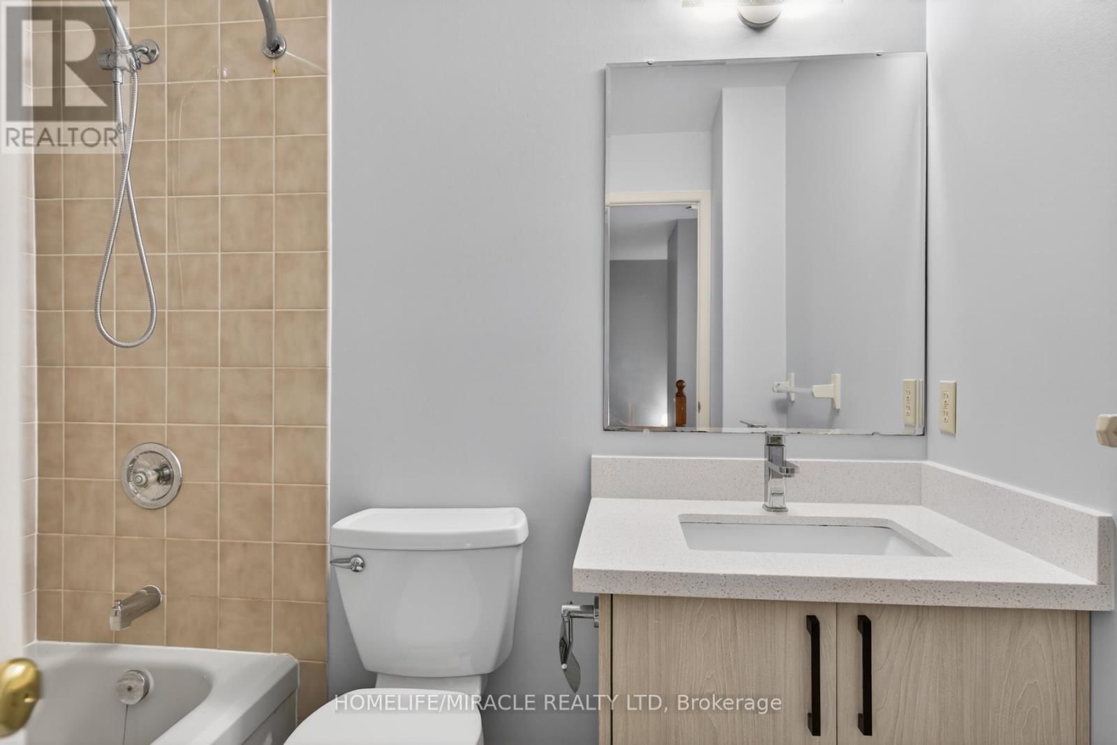 32 - 36 CHAMPLAIN CRESCENT Image 25