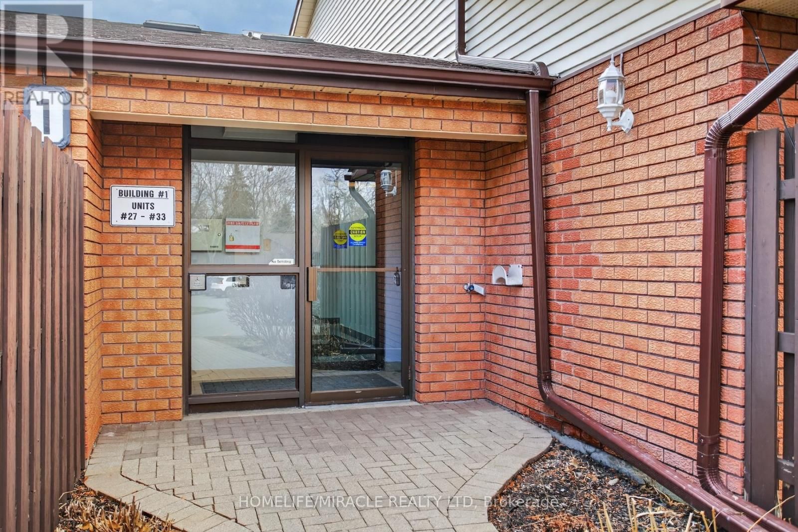 32 - 36 CHAMPLAIN CRESCENT Image 3