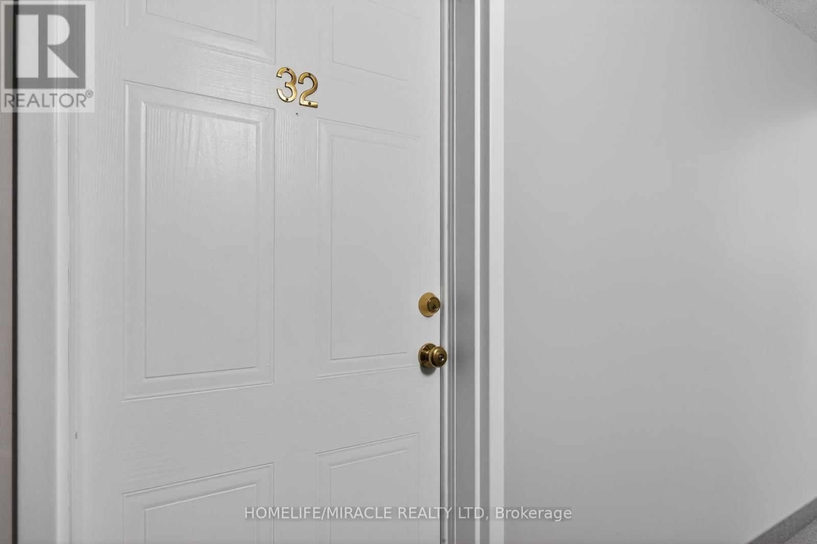 32 - 36 CHAMPLAIN CRESCENT Image 4