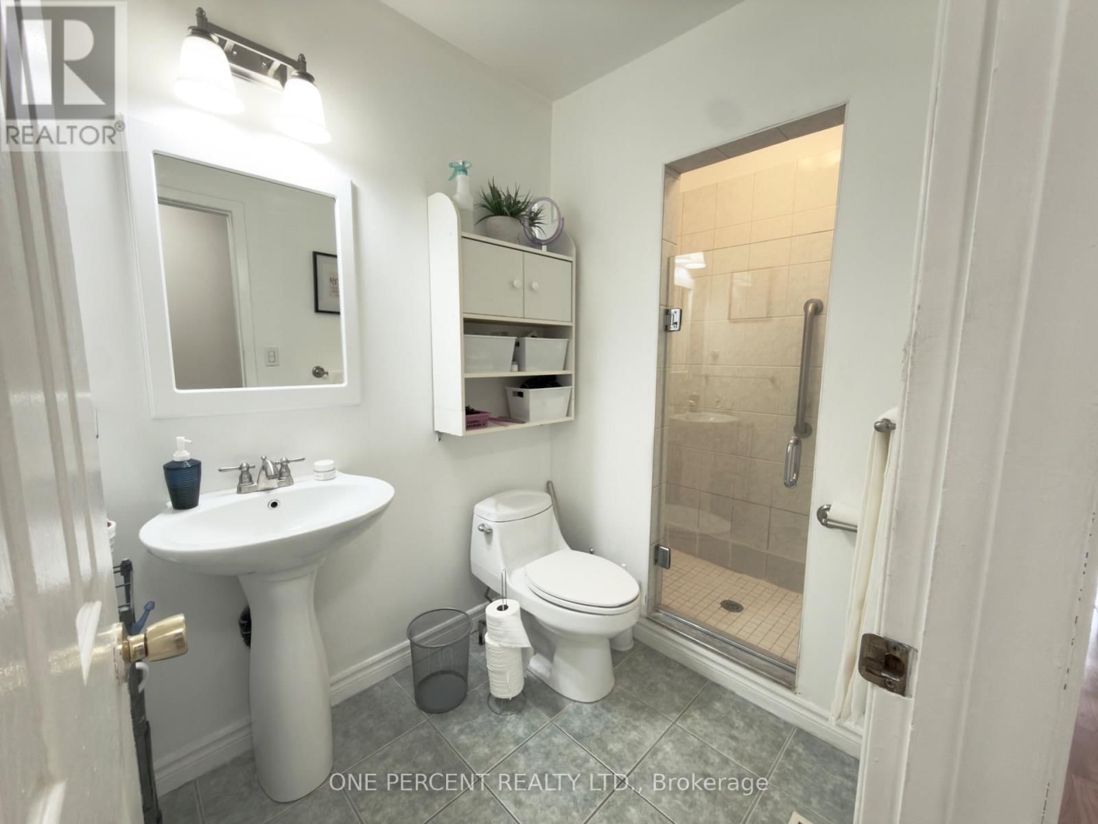 64 DORCHESTER BOULEVARD Image 13