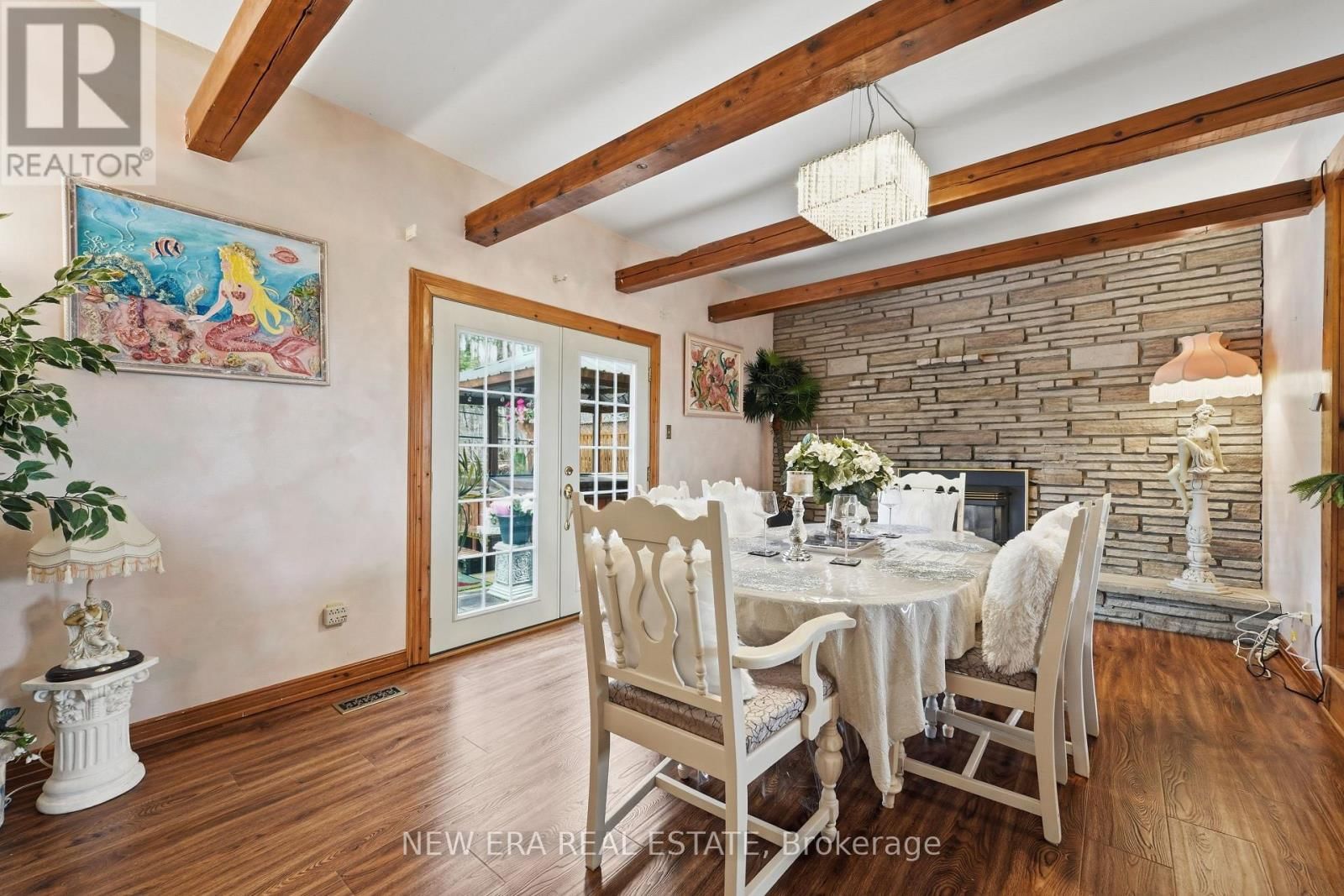 645 HATTON AVENUE Image 16