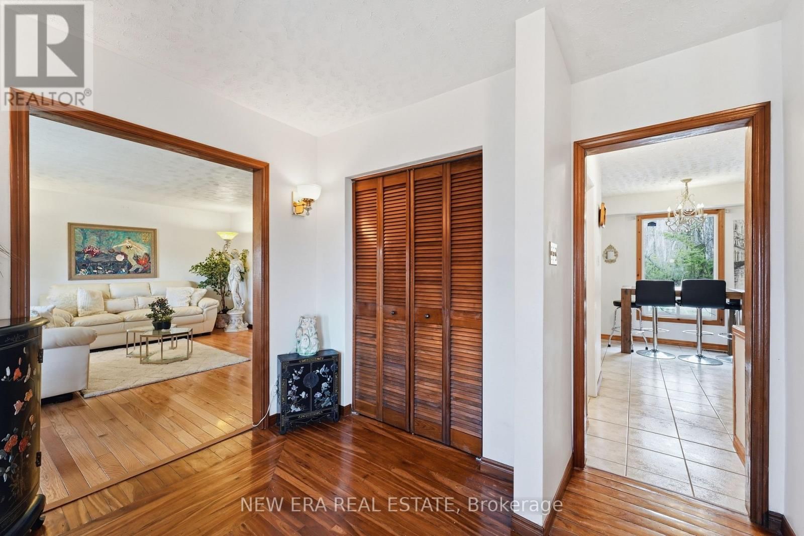 645 HATTON AVENUE Image 8