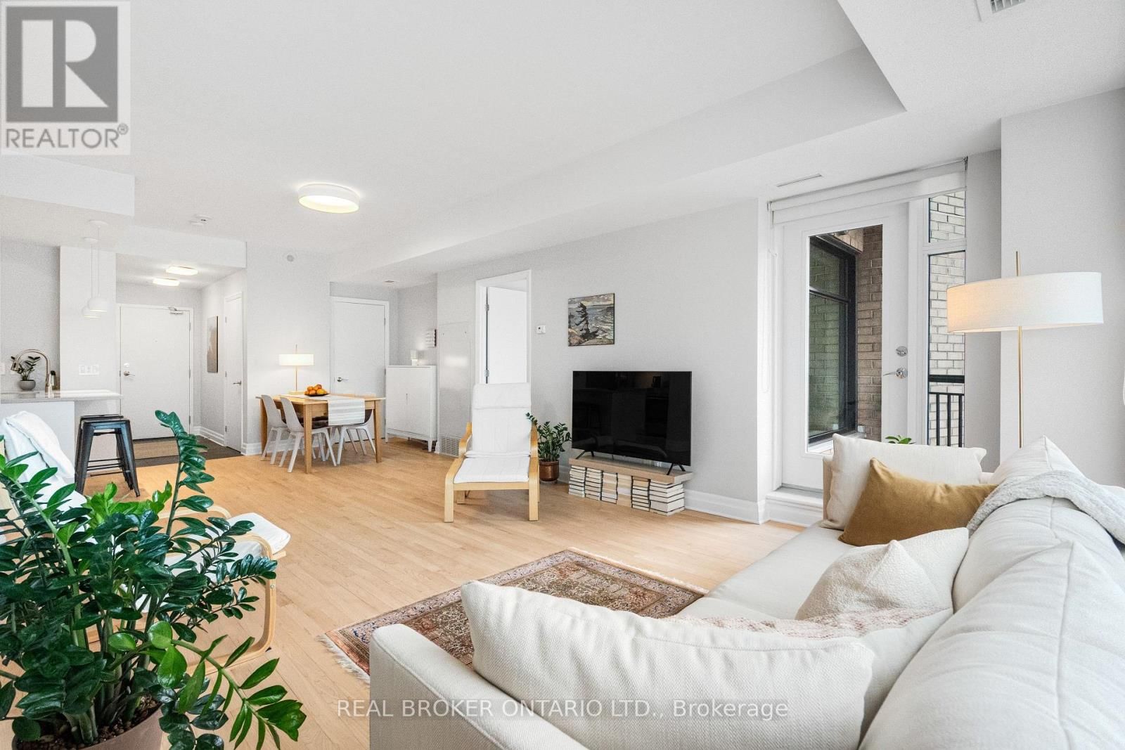 810 - 235 KENT STREET Image 22