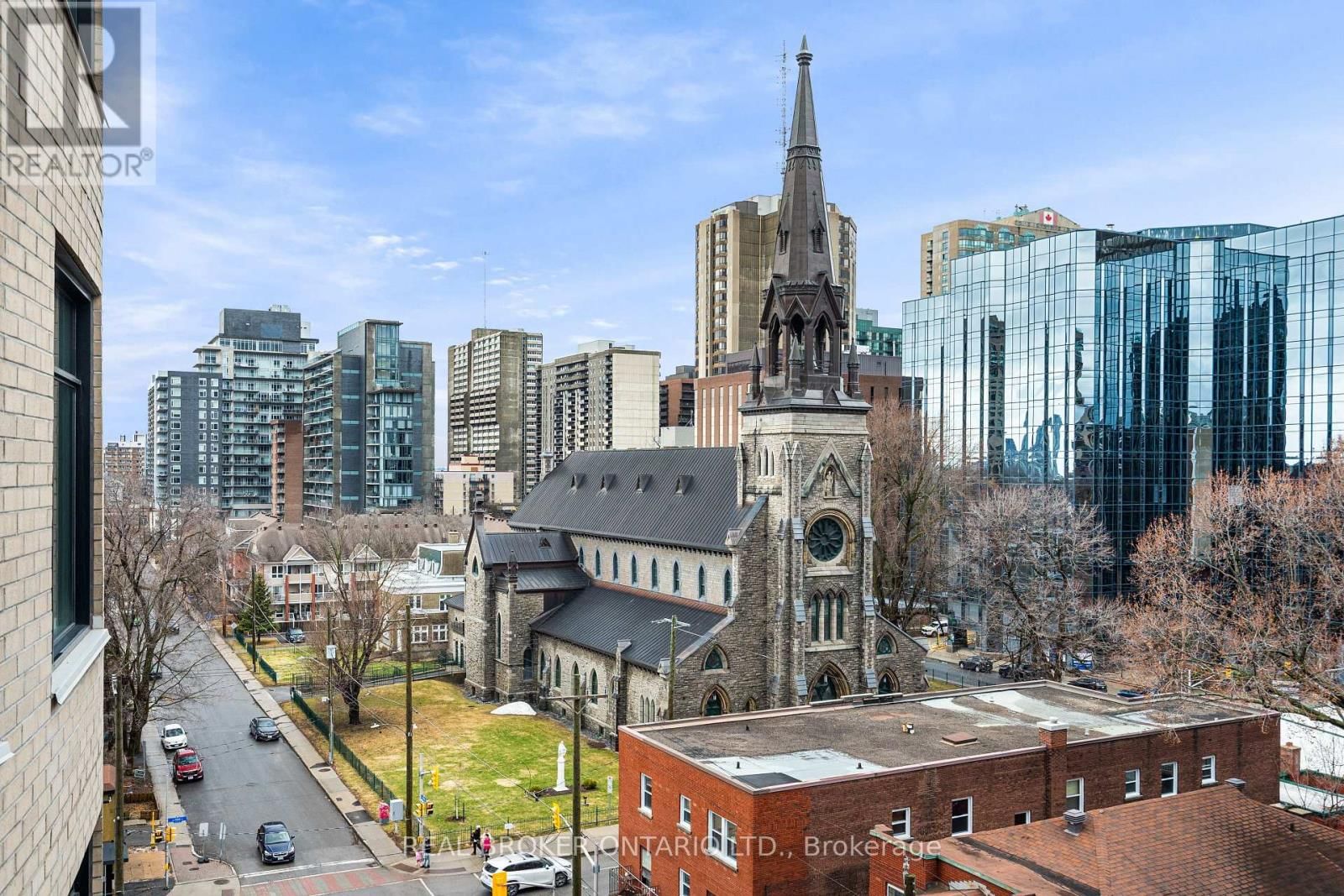 810 - 235 KENT STREET Image 47