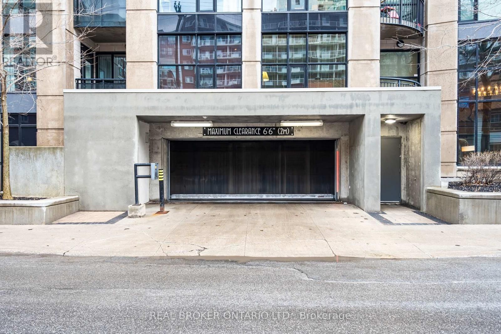 810 - 235 KENT STREET Image 50