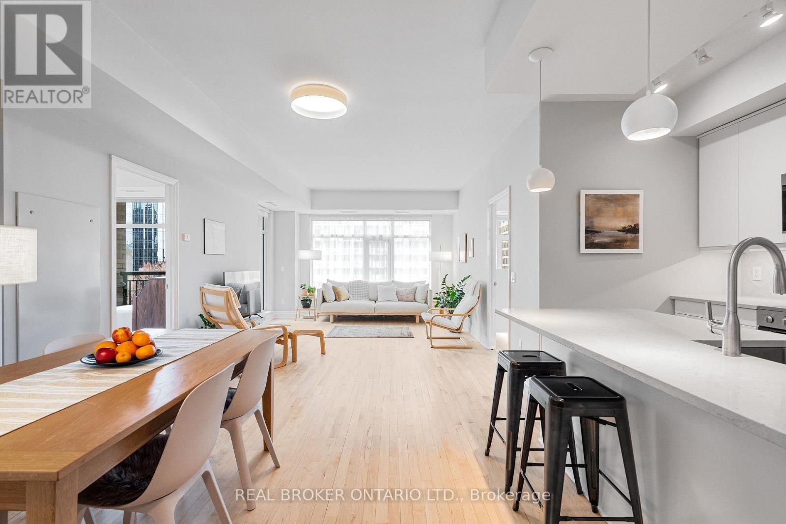 810 - 235 KENT STREET Image 8