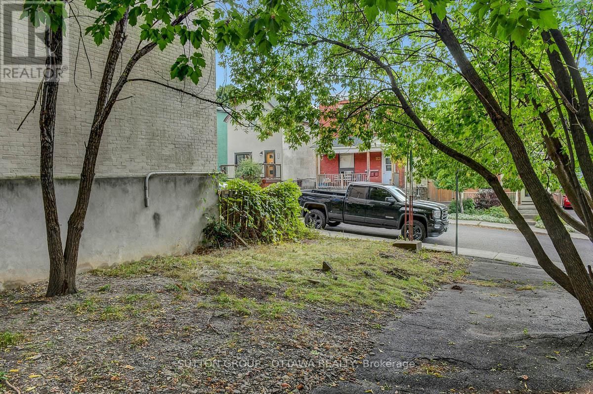 133 ECCLES STREET Image 4