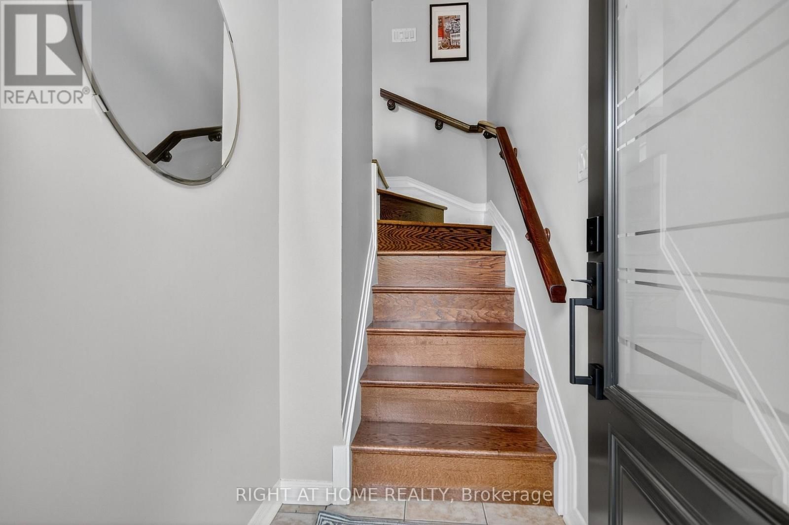 24 MANHATTAN CRESCENT Image 3