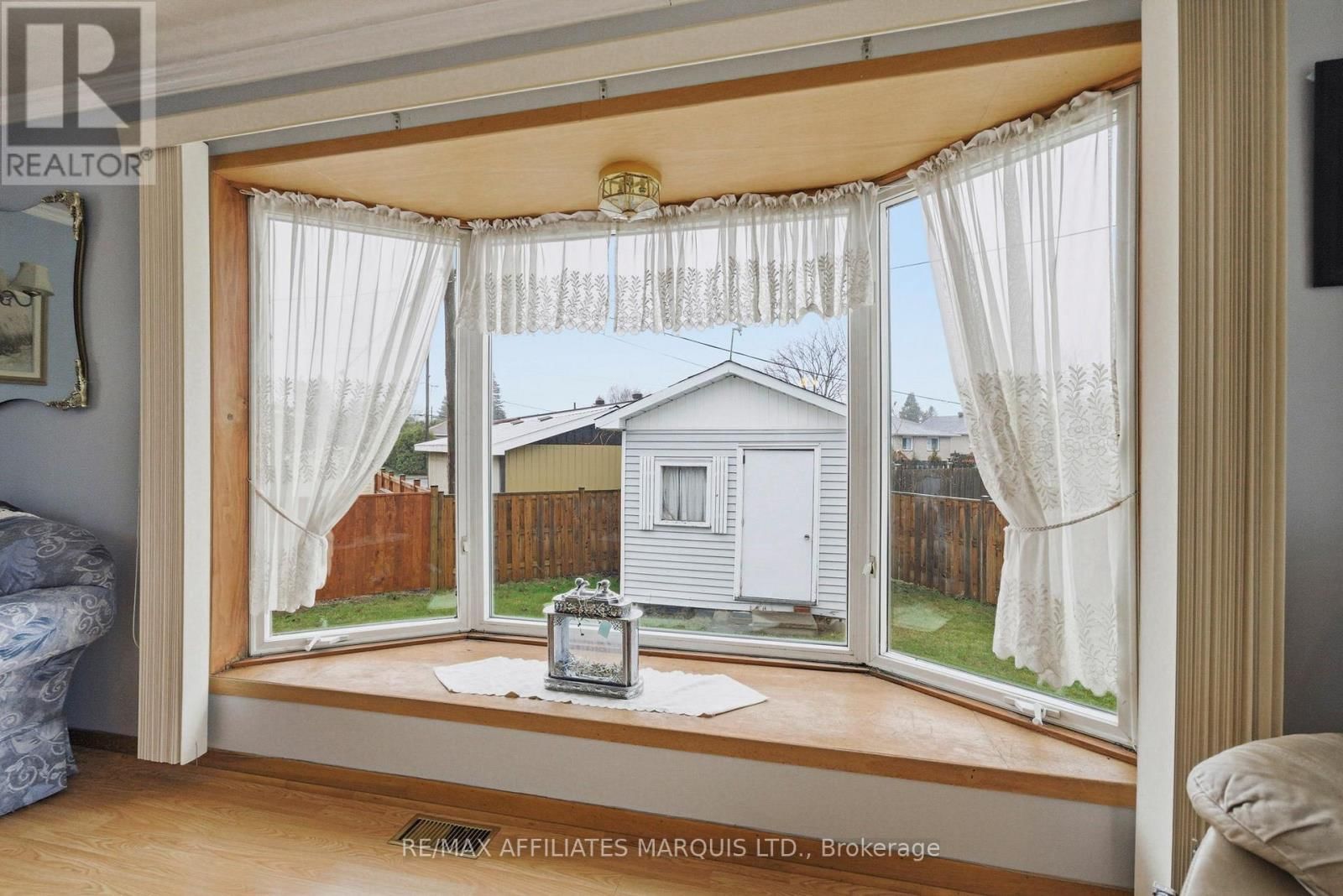 1212 BRODEUR STREET Image 18