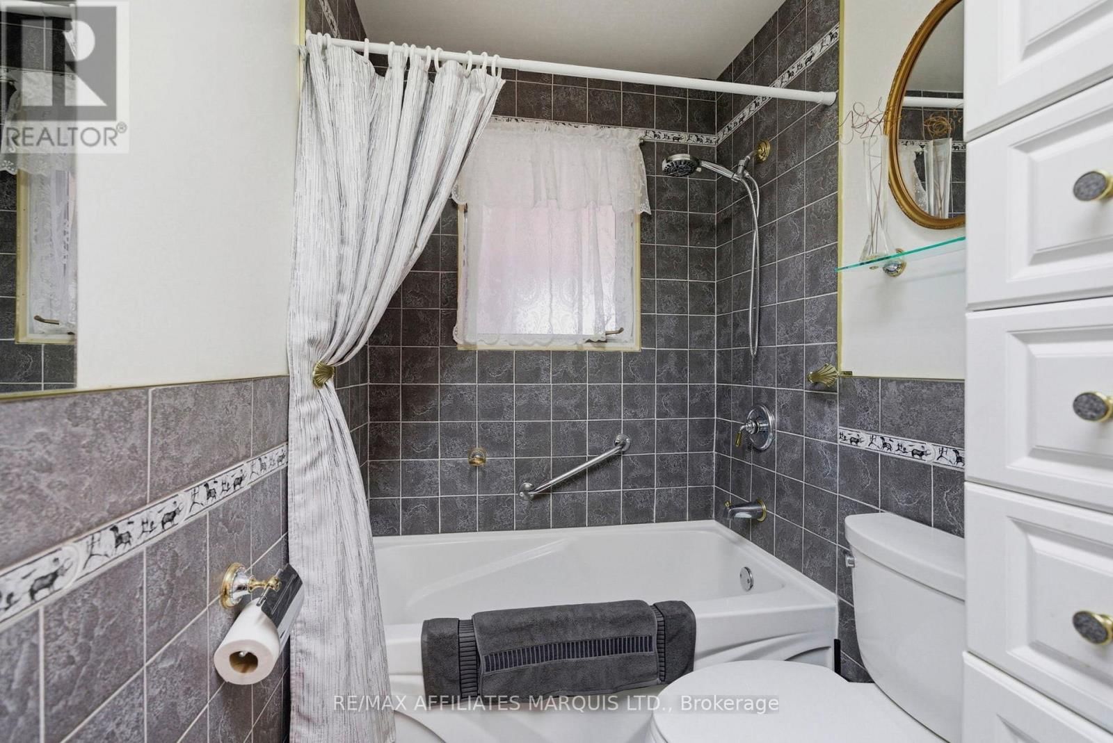 1212 BRODEUR STREET Image 22