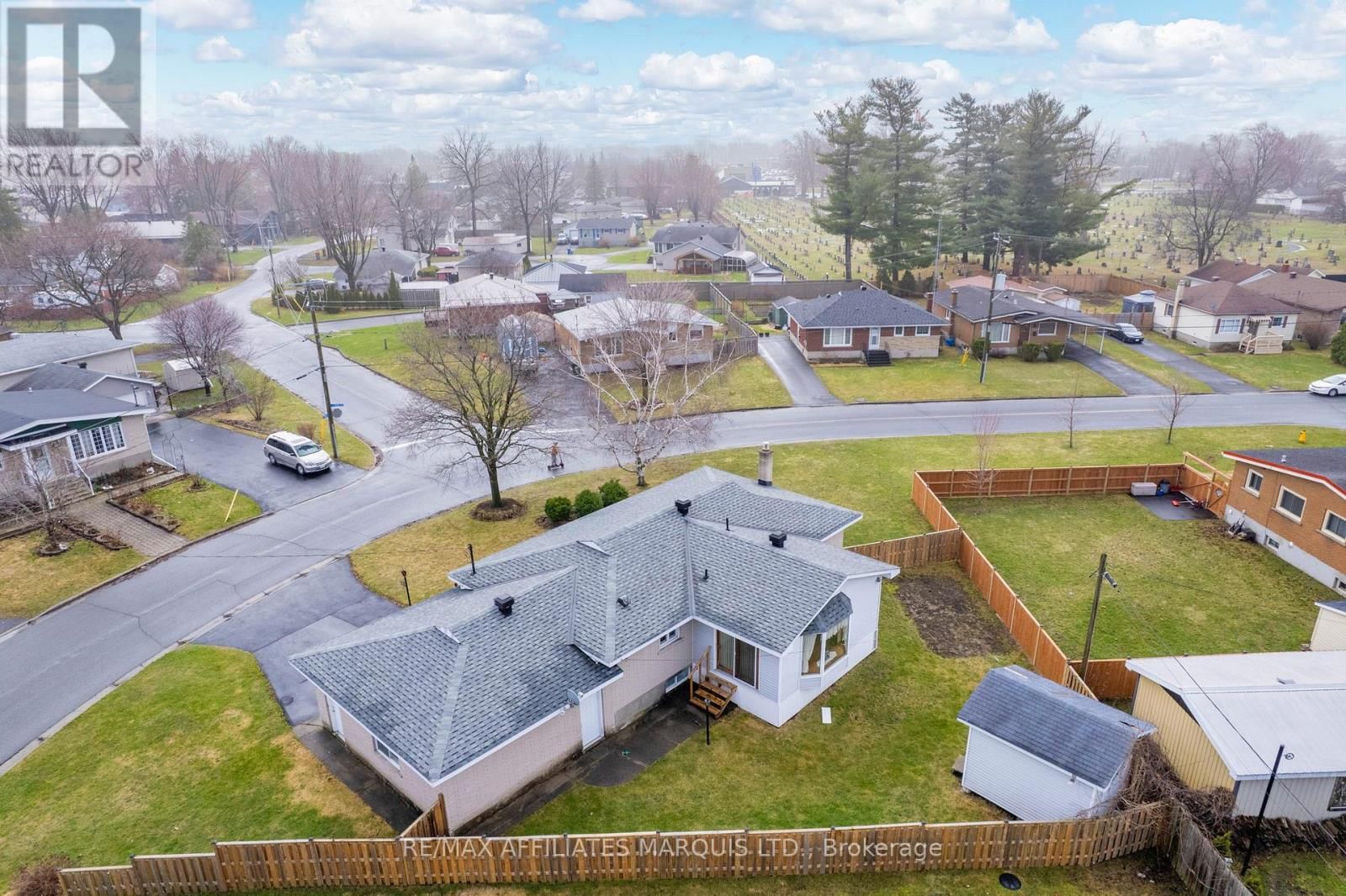 1212 BRODEUR STREET Image 34