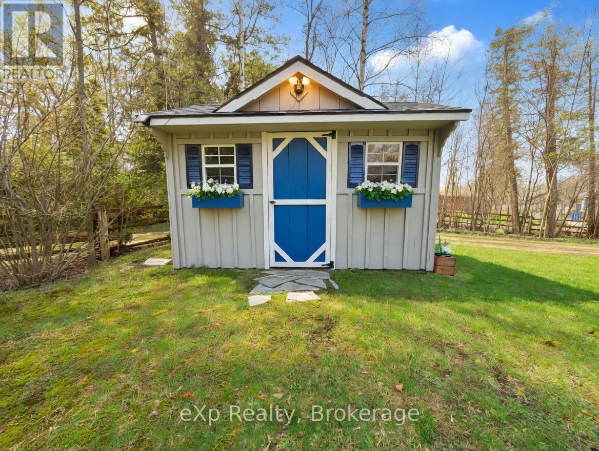 705 VICTORIA ROAD Image 26