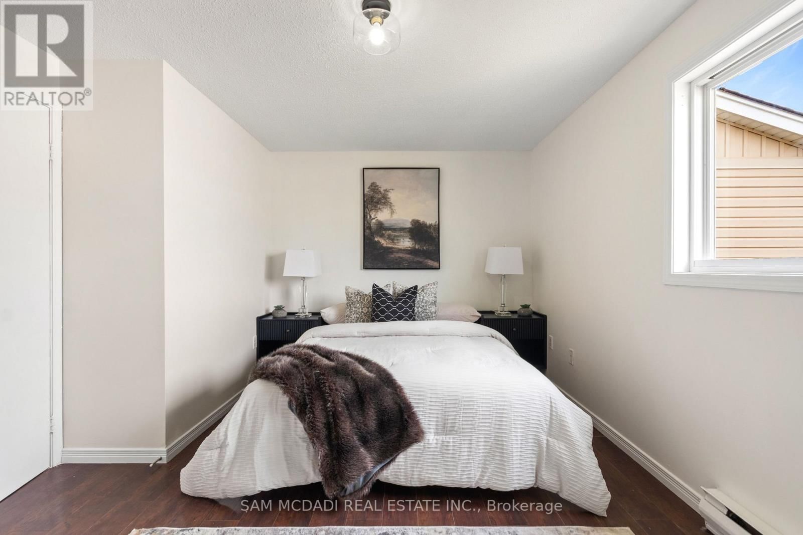 2 - 160 RITTENHOUSE ROAD Image 17