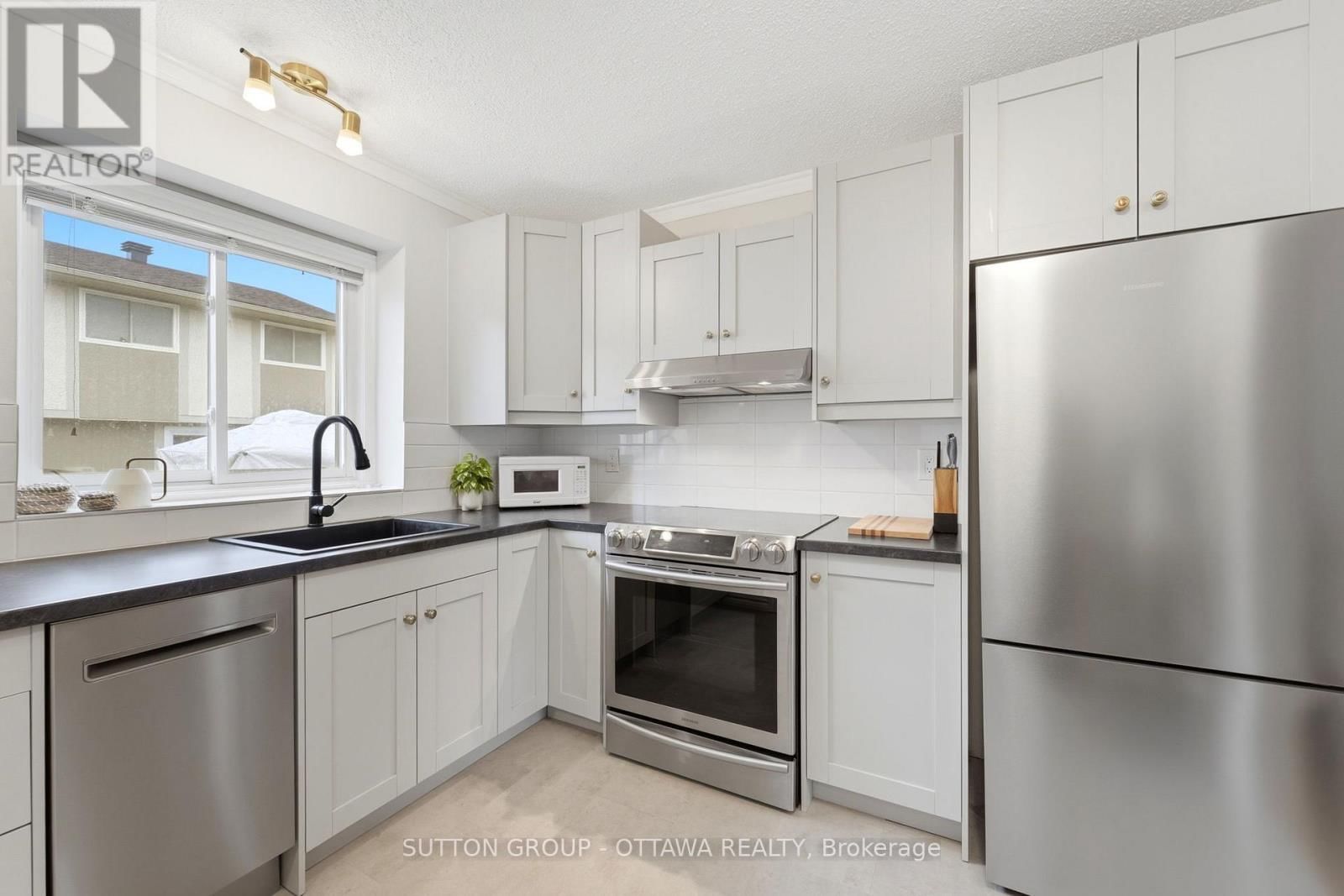 3907E OLD RICHMOND ROAD Image 17