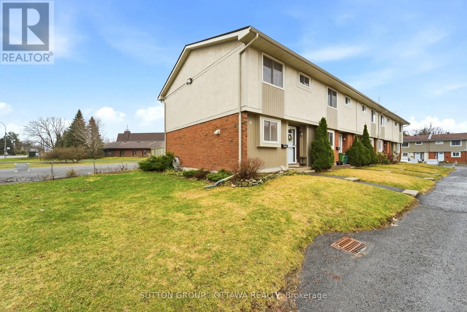 3907E OLD RICHMOND ROAD Image 2