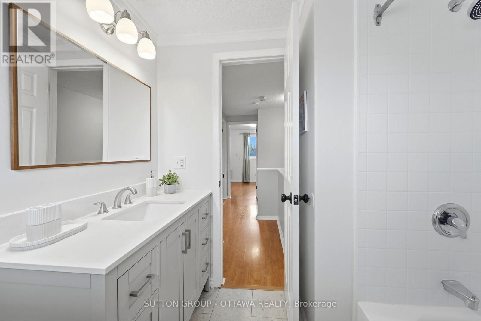 3907E OLD RICHMOND ROAD Image 26