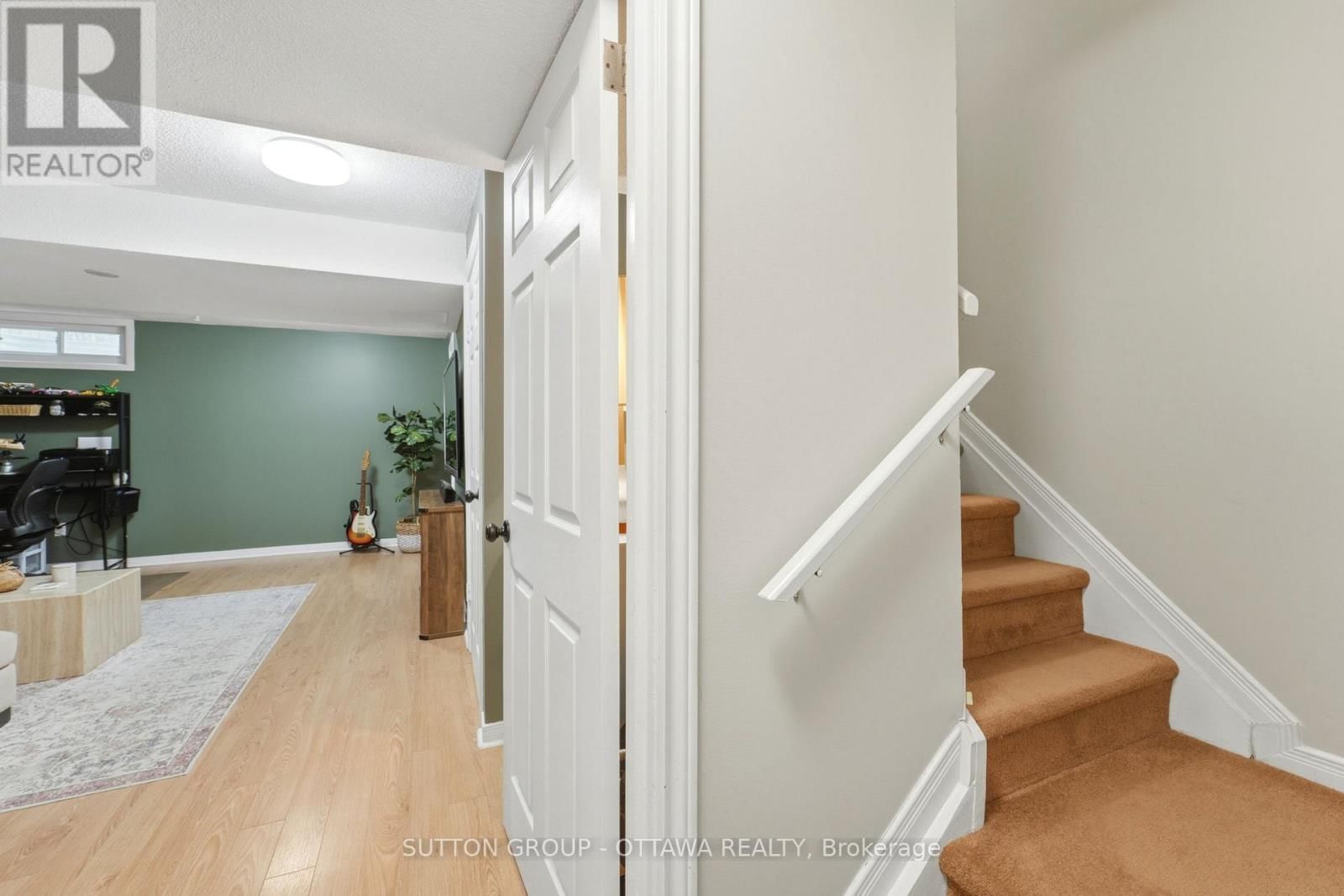 3907E OLD RICHMOND ROAD Image 32