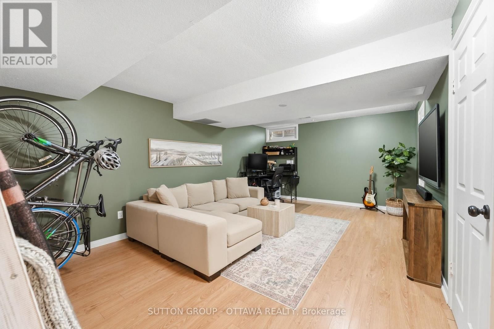 3907E OLD RICHMOND ROAD Image 33