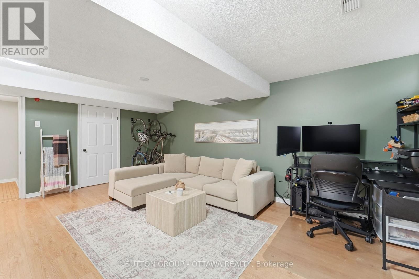 3907E OLD RICHMOND ROAD Image 34