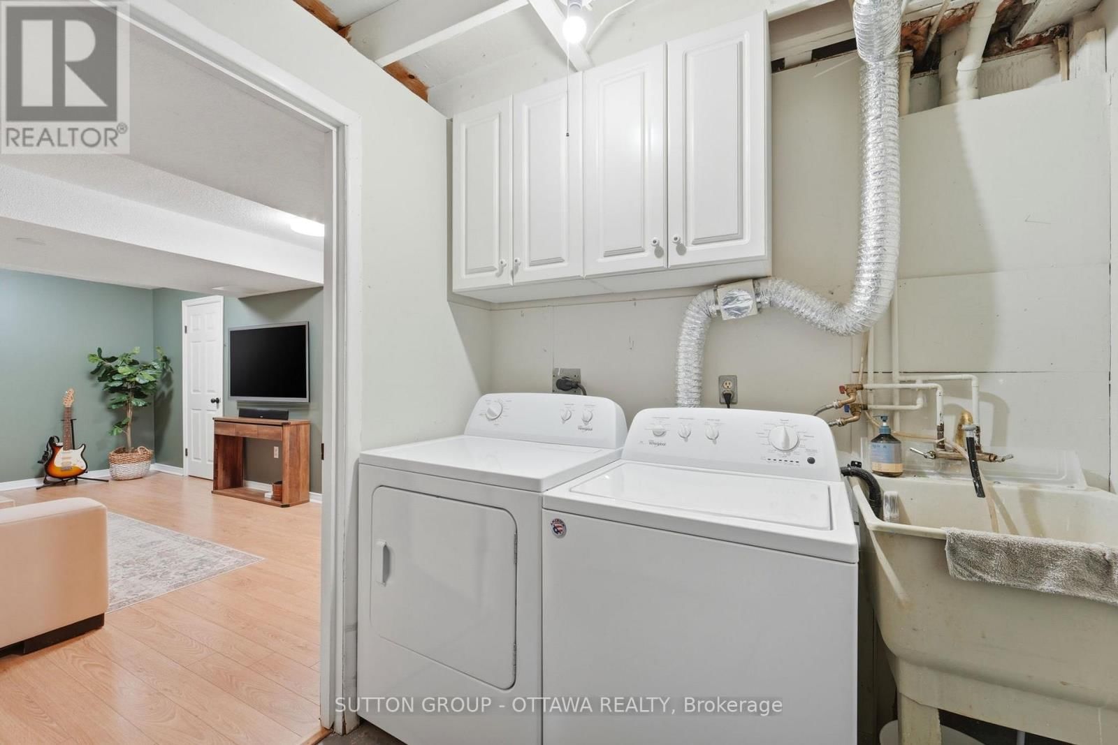 3907E OLD RICHMOND ROAD Image 36