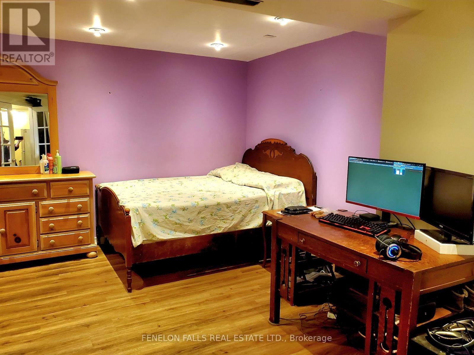 180 ORCHARD PARK ROAD Image 15