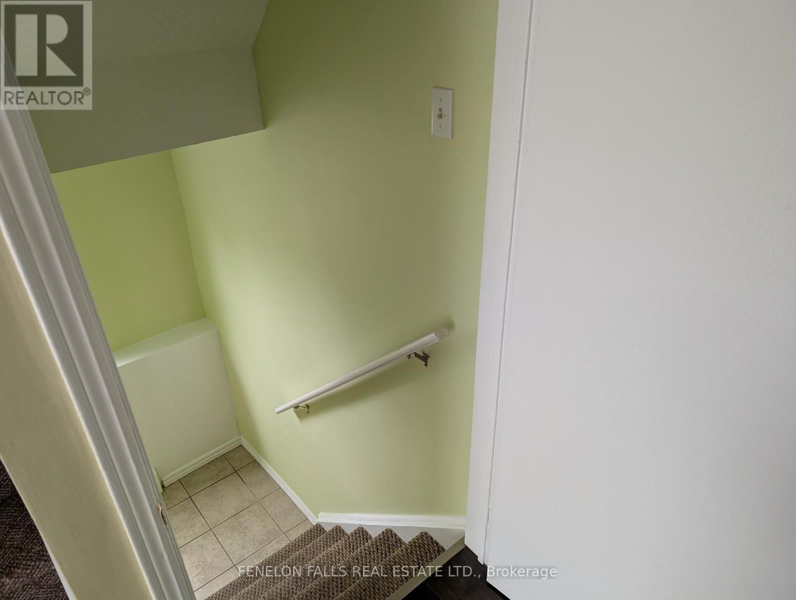 180 ORCHARD PARK ROAD Image 7
