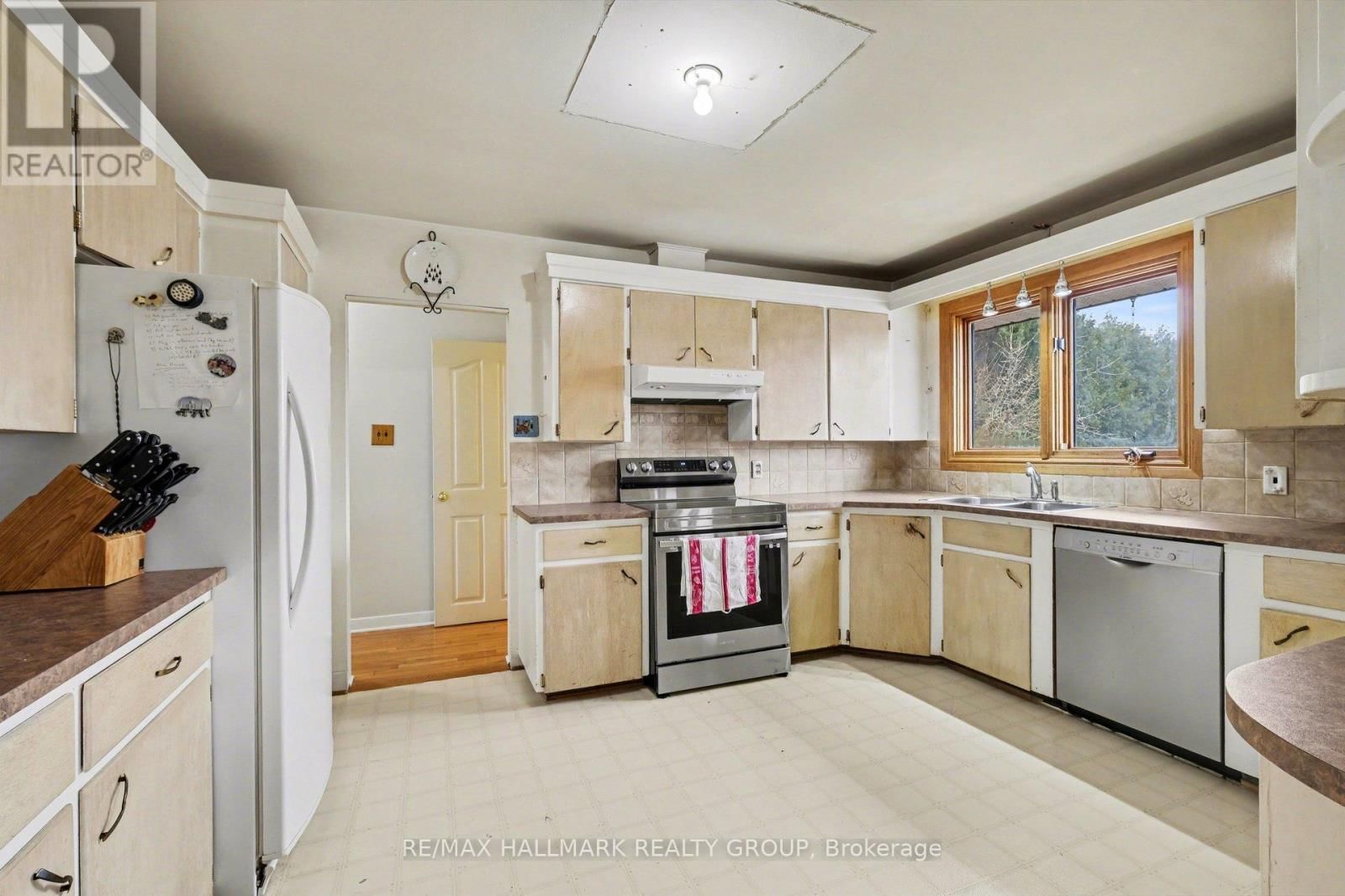 4827 ANDERSON ROAD Image 8