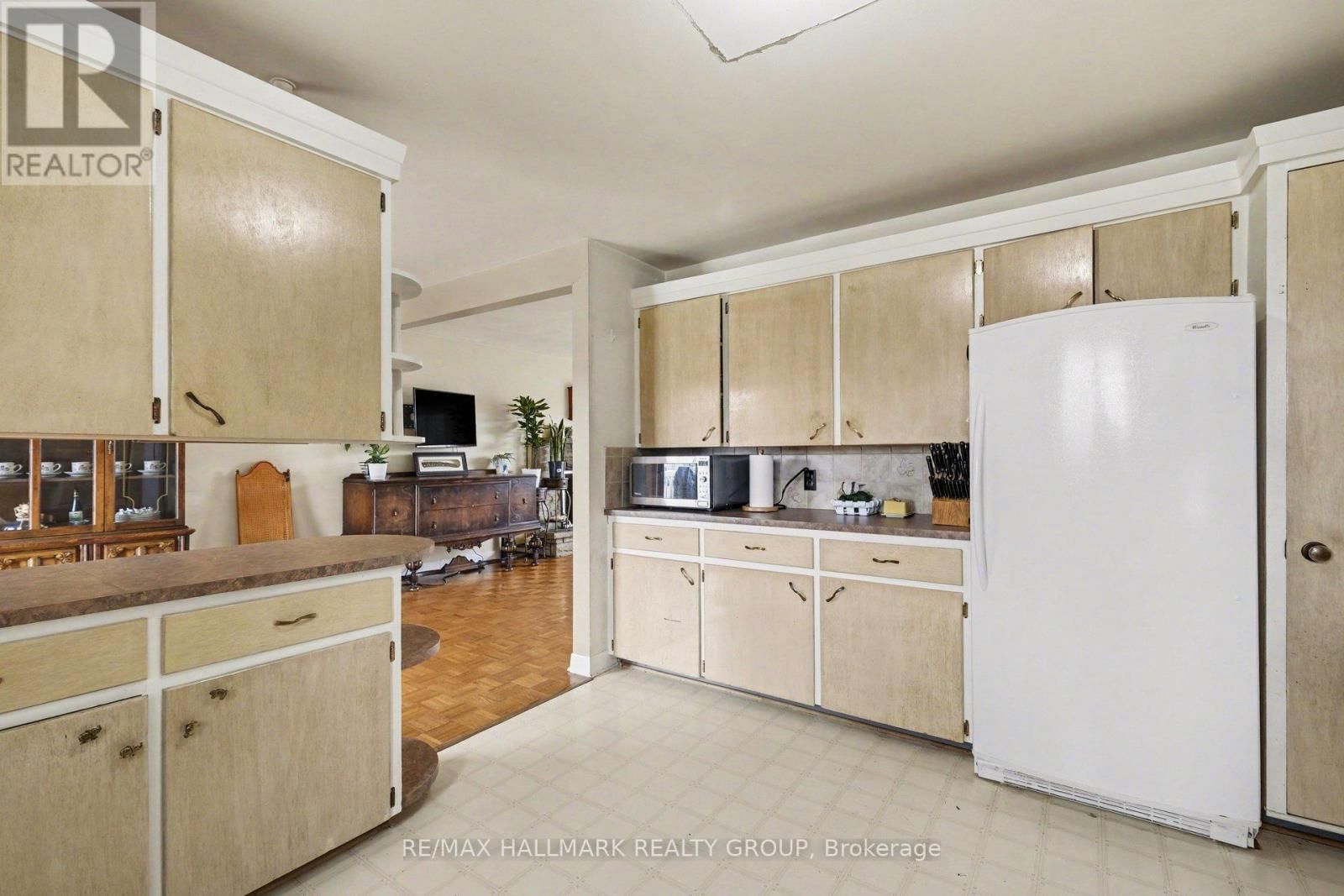 4827 ANDERSON ROAD Image 9