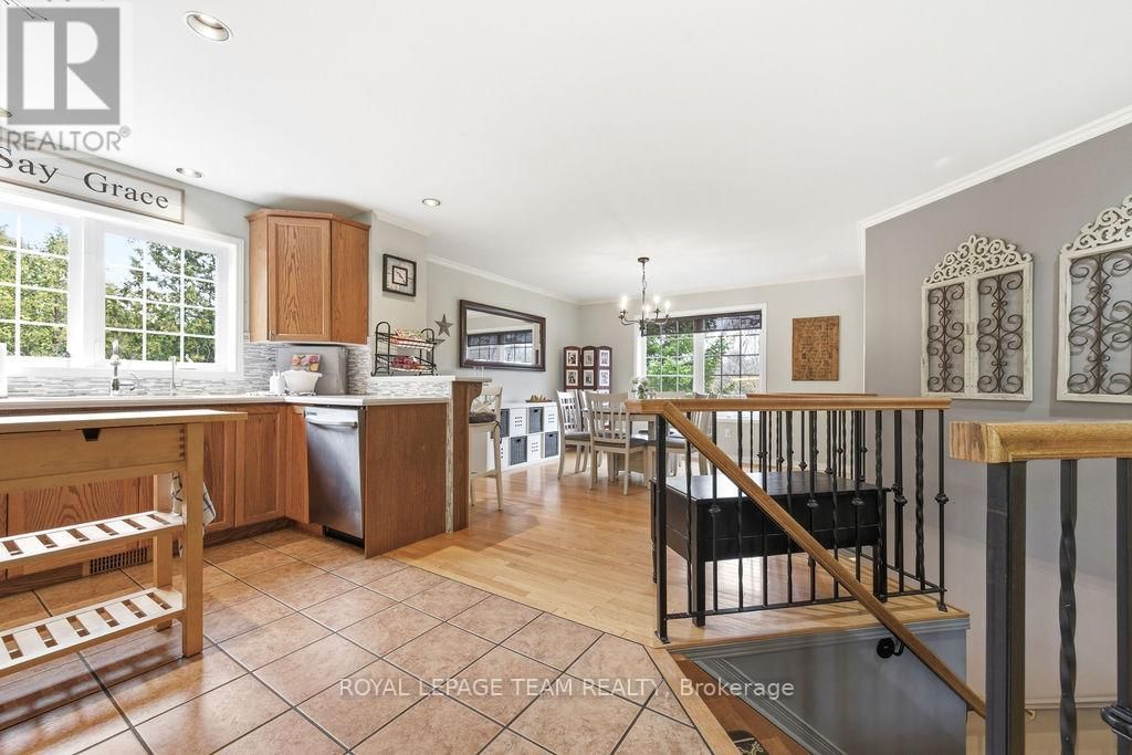 5195 MCDONALD'S CORNERS ROAD Image 11