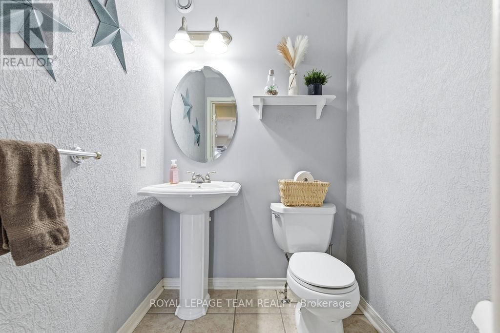 5195 MCDONALD'S CORNERS ROAD Image 17