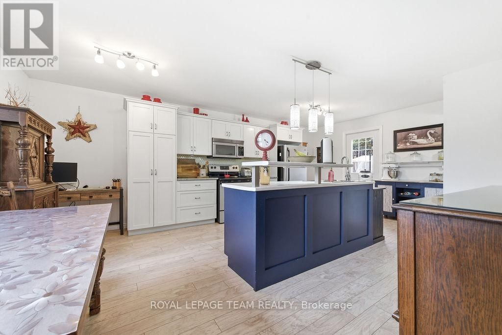 5195 MCDONALD'S CORNERS ROAD Image 36