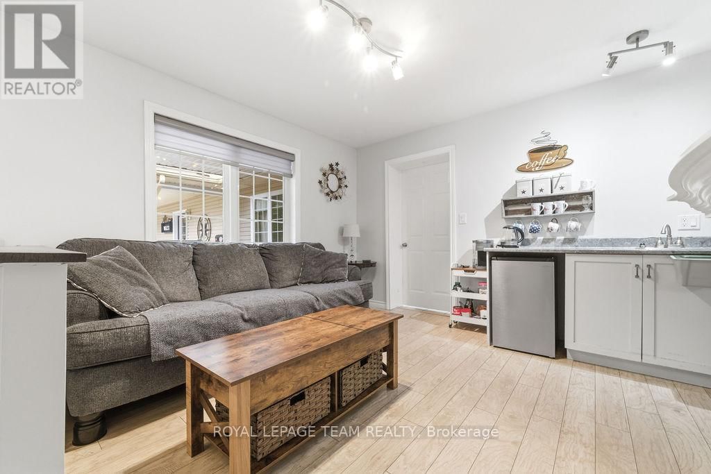 5195 MCDONALD'S CORNERS ROAD Image 40