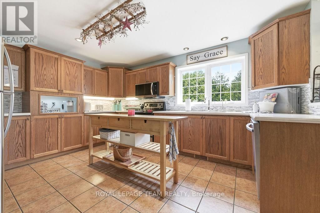 5195 MCDONALD'S CORNERS ROAD Image 9