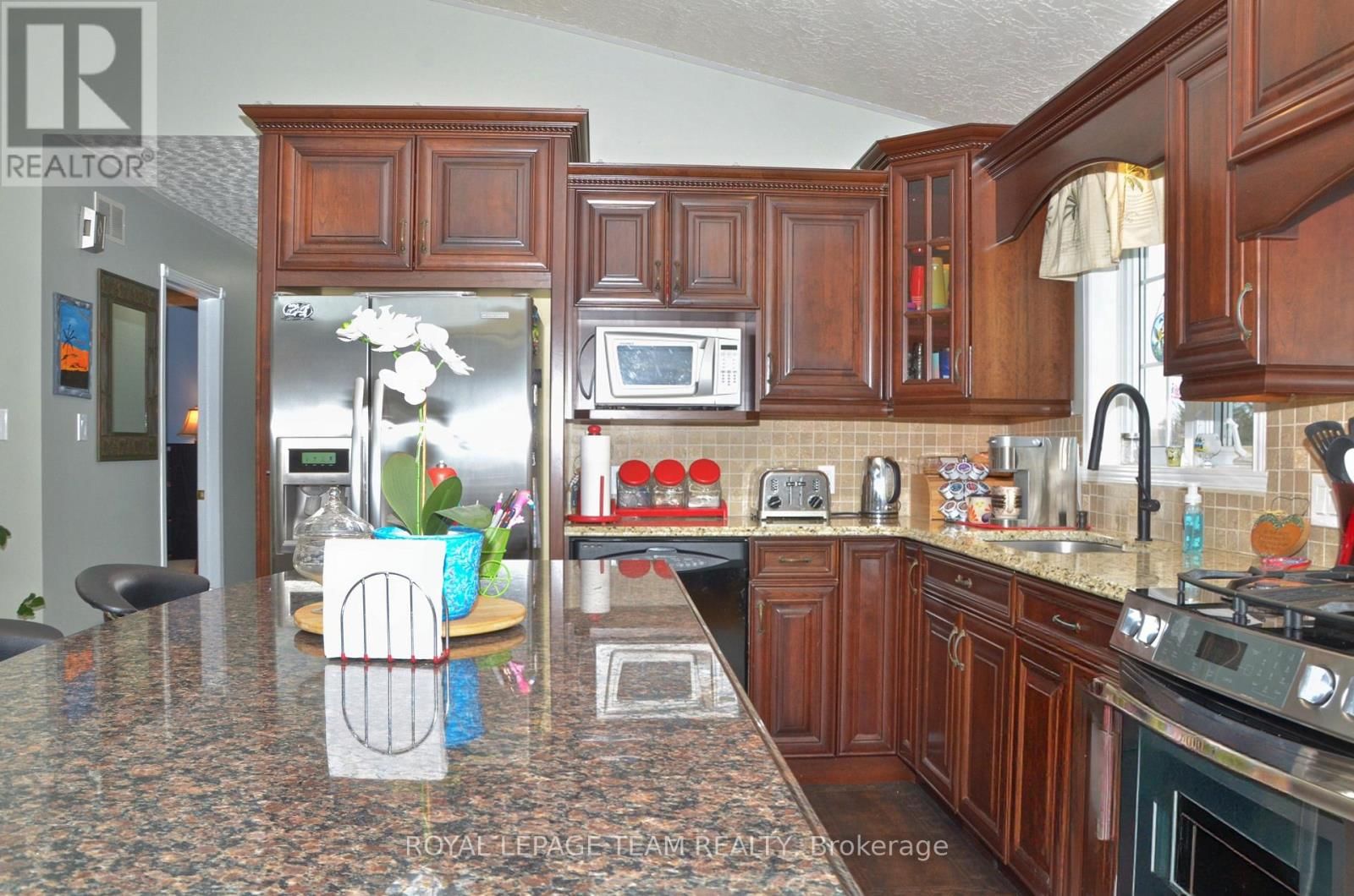 11708 BREEZEWOOD AVENUE SOUTH Image 13