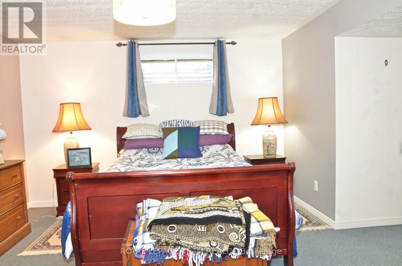 11708 BREEZEWOOD AVENUE SOUTH Image 21