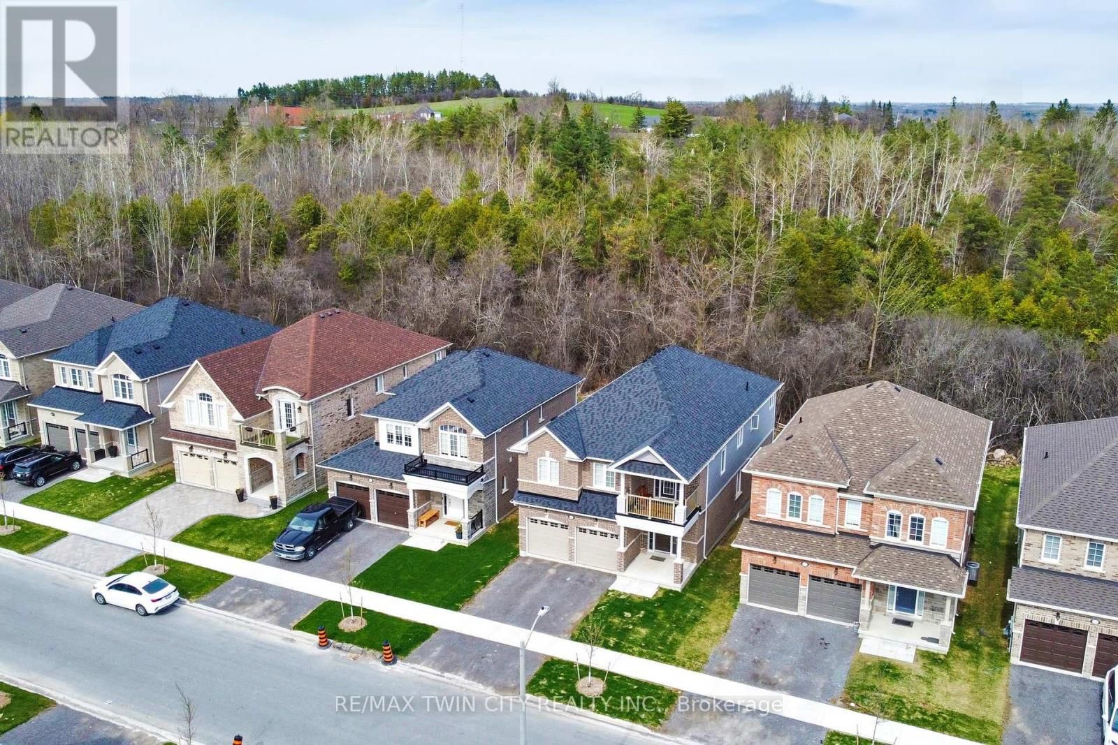 630 LEMAY GROVE Image 17