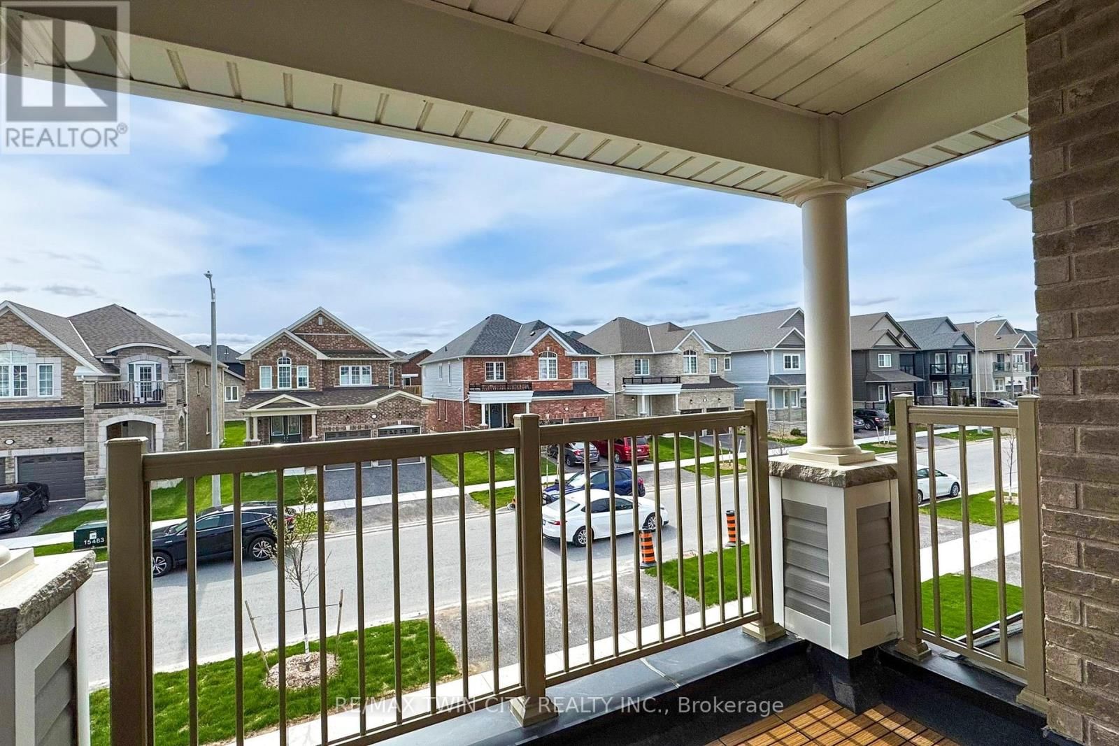 630 LEMAY GROVE Image 40