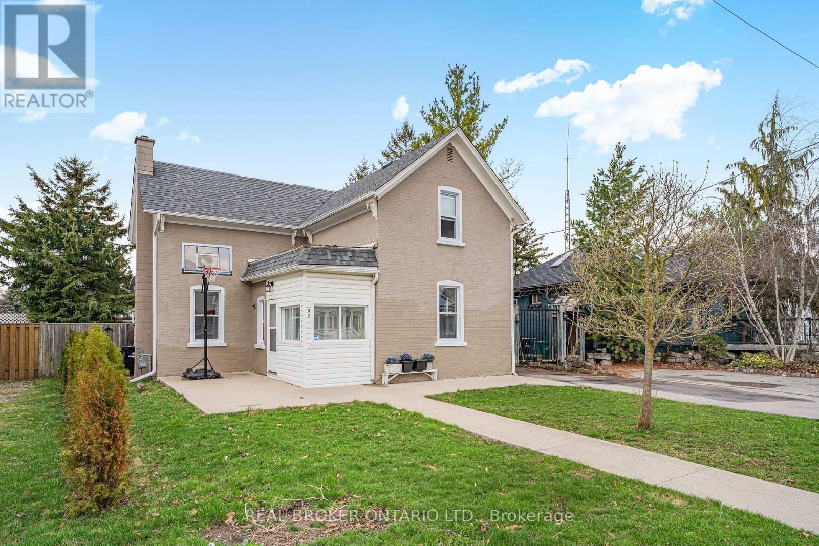 82 BOND STREET Image 39