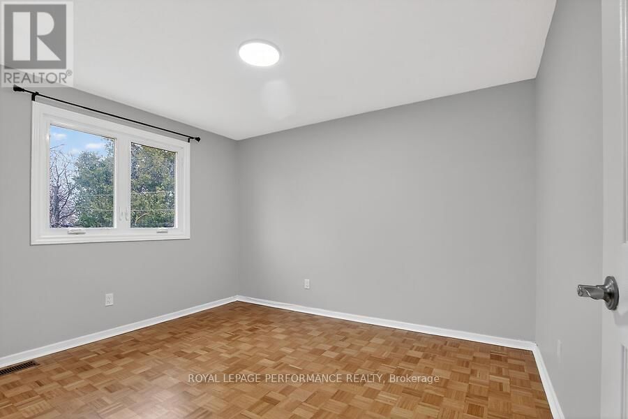 20 COLDSTREAM DRIVE Image 29