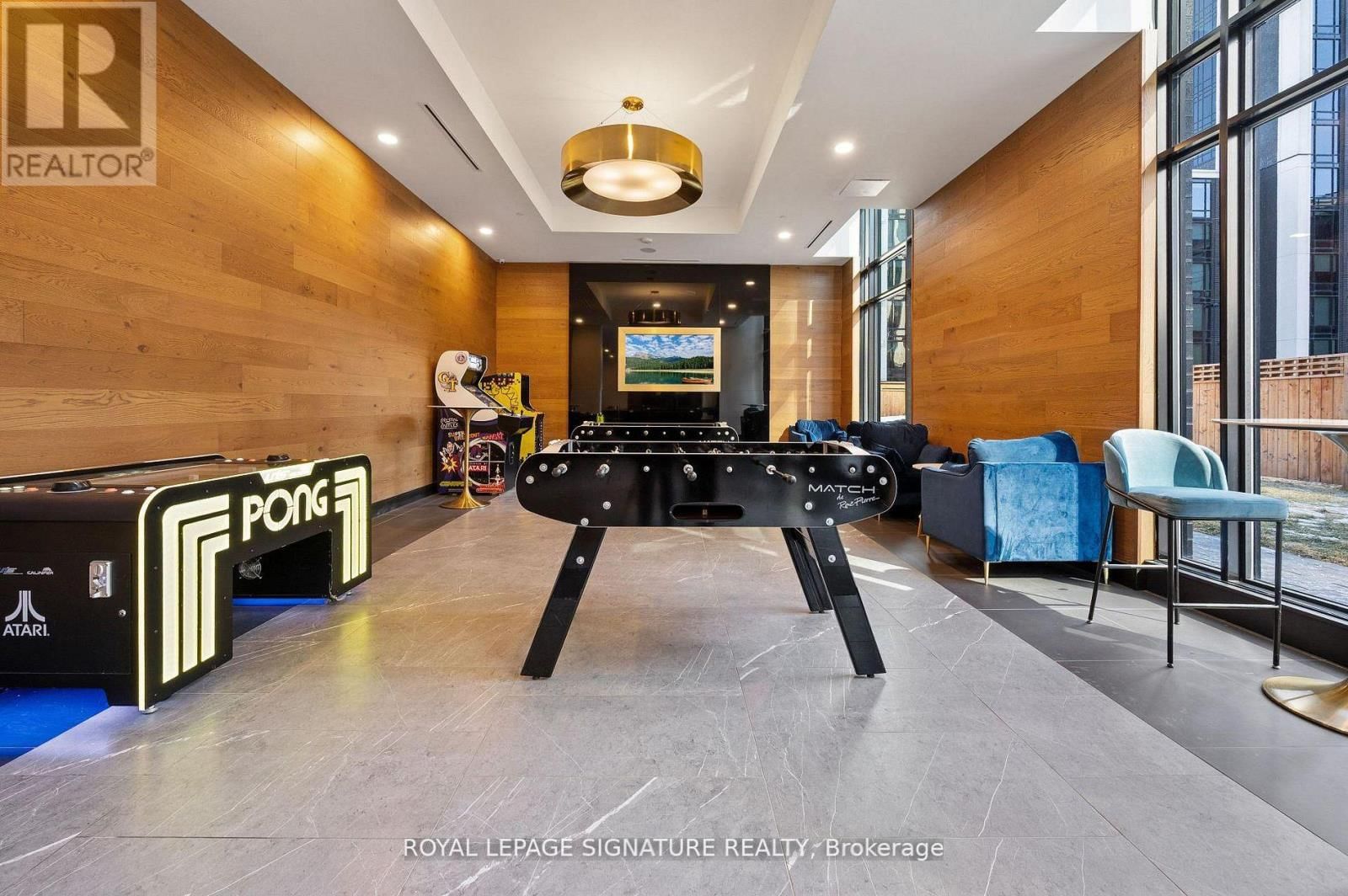 1135 - 145 COLUMBIA STREET WEST Image 15