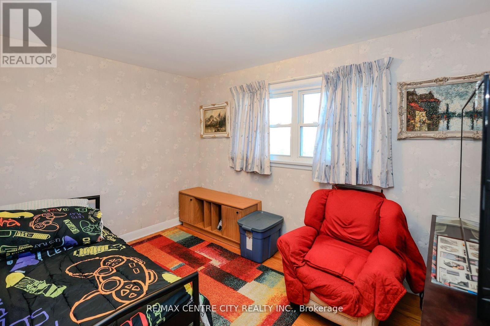 1948 ROYAL CRESCENT Image 15