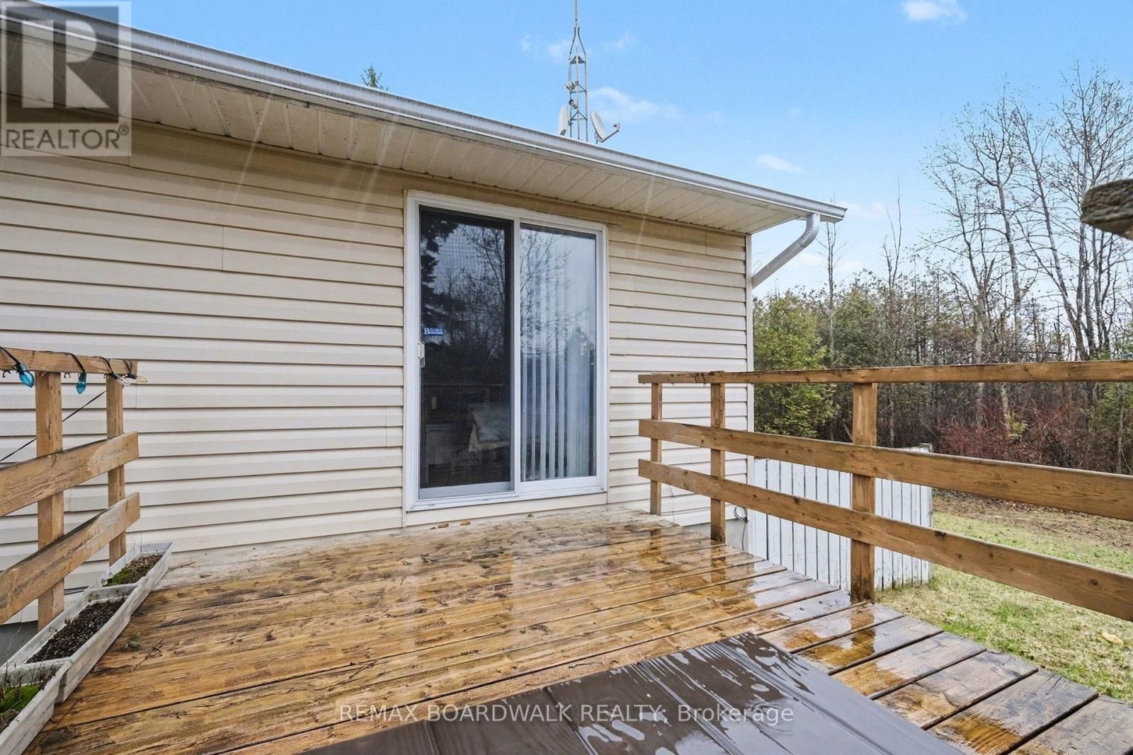 684 COUNTY ROAD 44 ROAD SOUTH Image 15