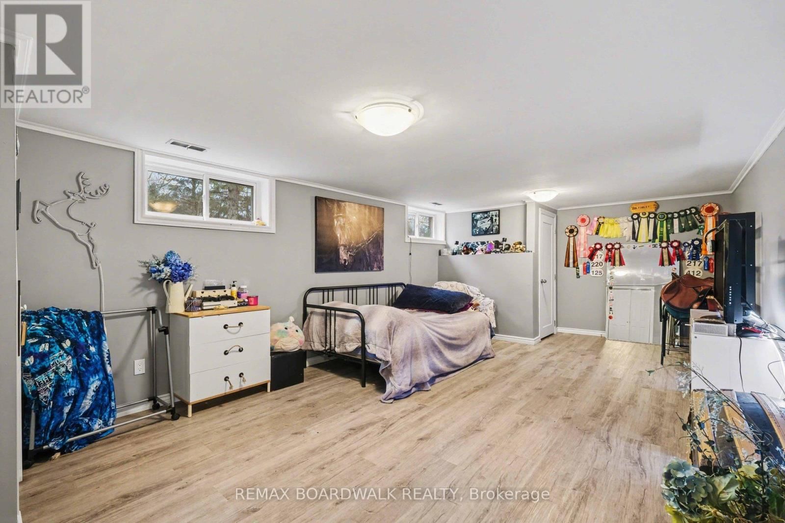 684 COUNTY ROAD 44 ROAD SOUTH Image 27