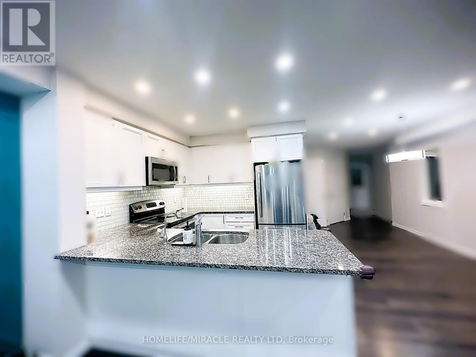 10 MEADOWRIDGE STREET Image 8