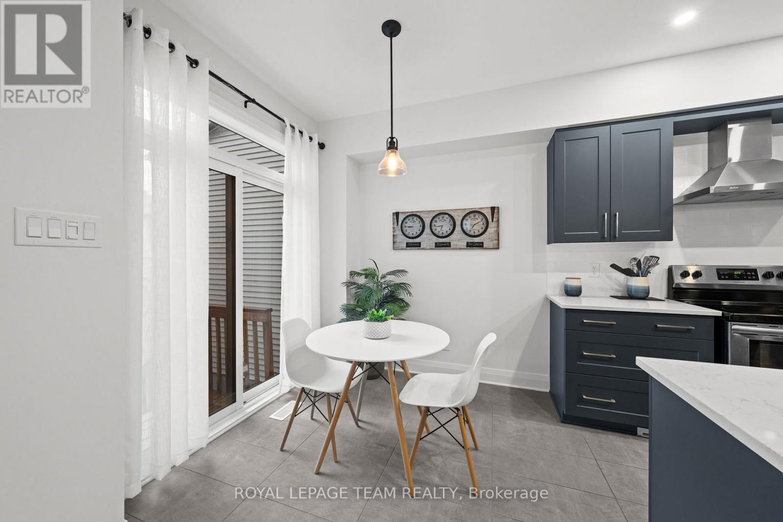 289 BIG DIPPER STREET Image 14