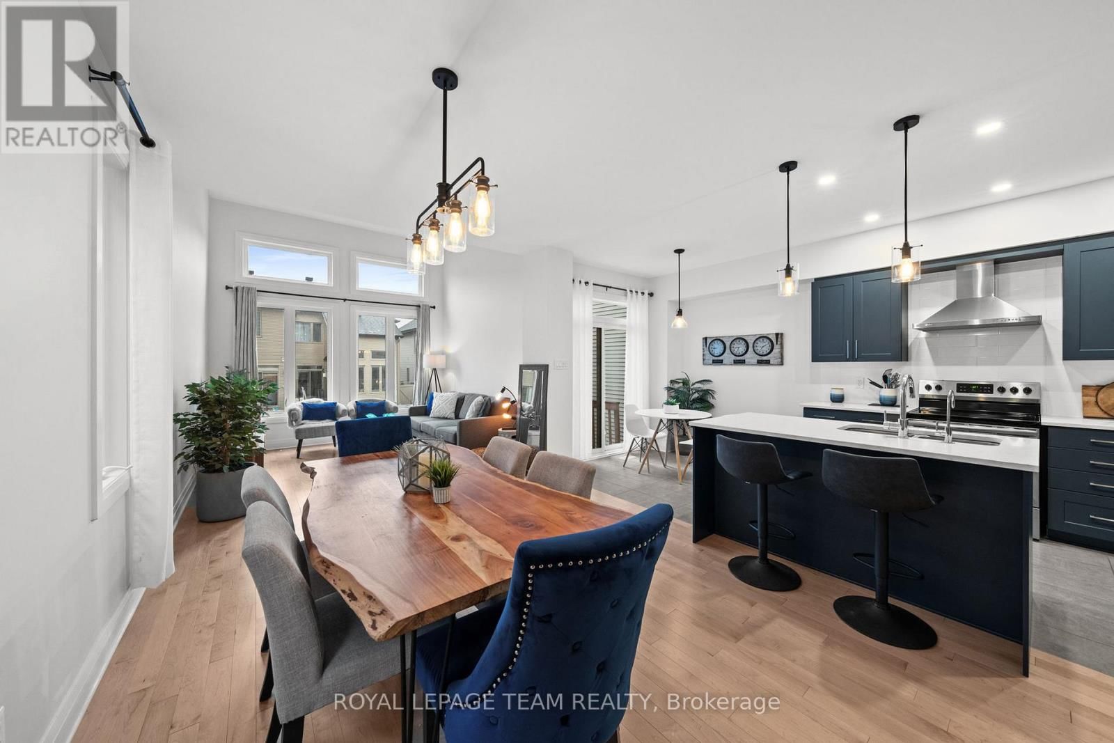 289 BIG DIPPER STREET Image 18