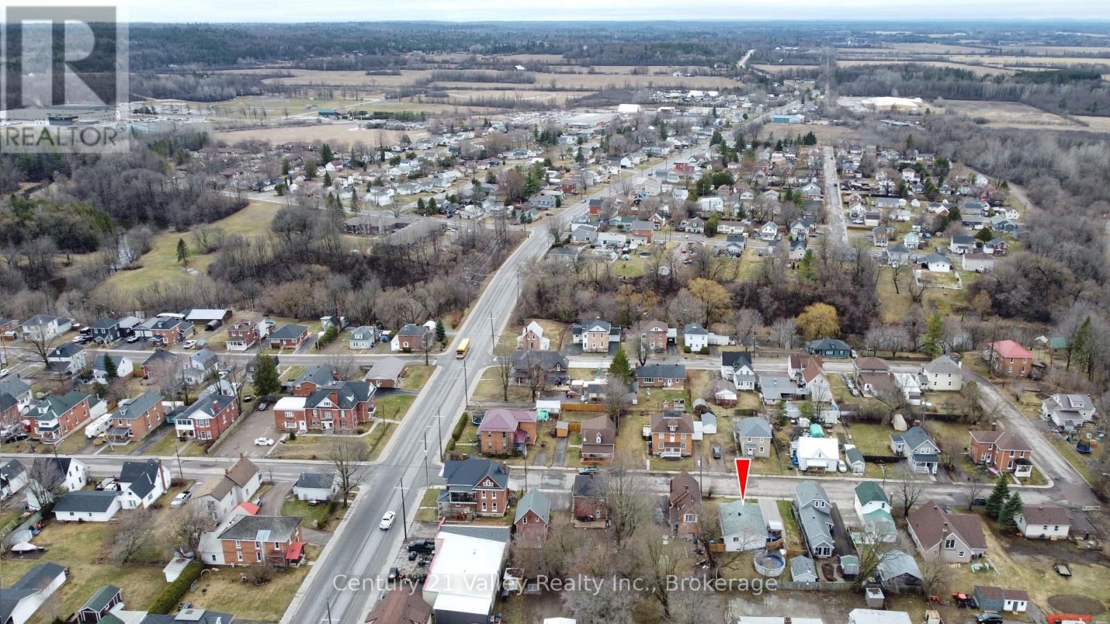 99 QUEEN STREET NORTH Image 42