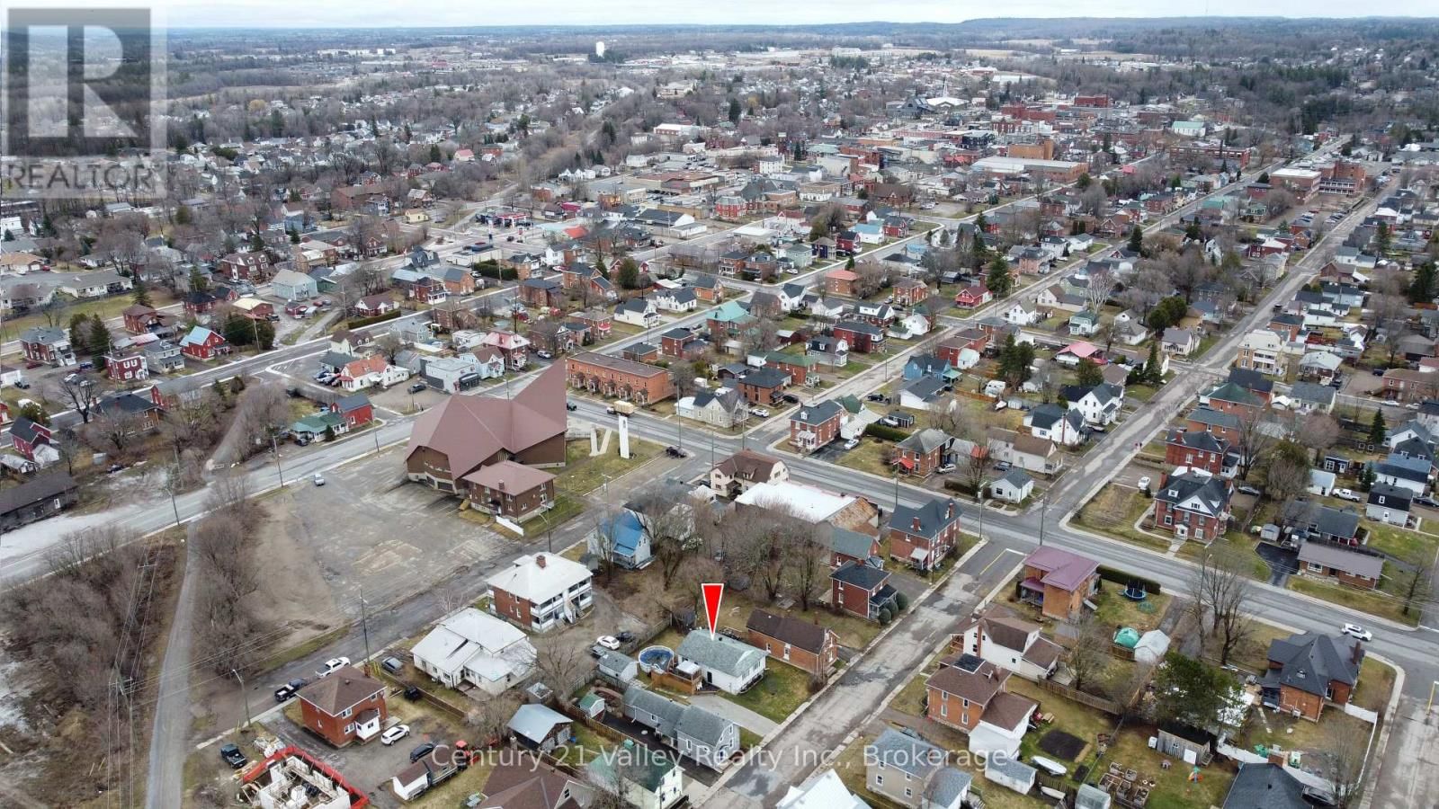 99 QUEEN STREET NORTH Image 5