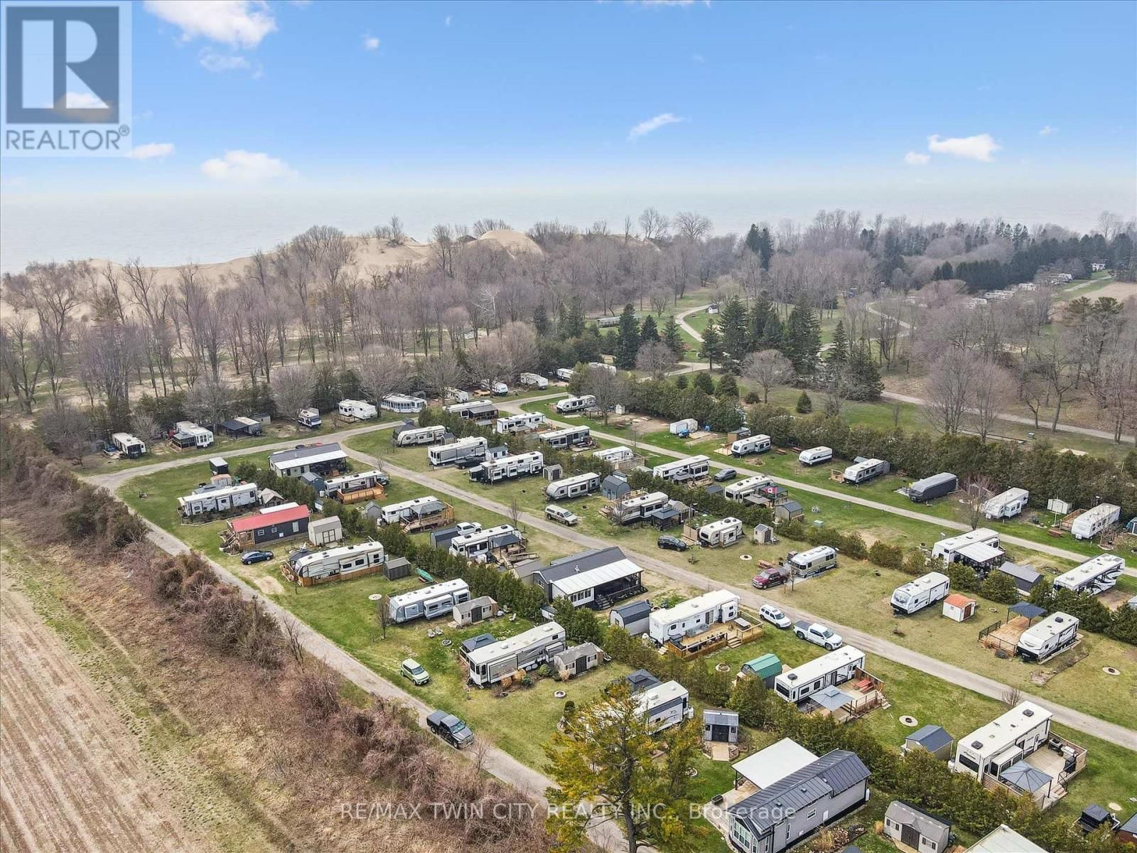 83 - 930 LAKESHORE ROAD Image 35